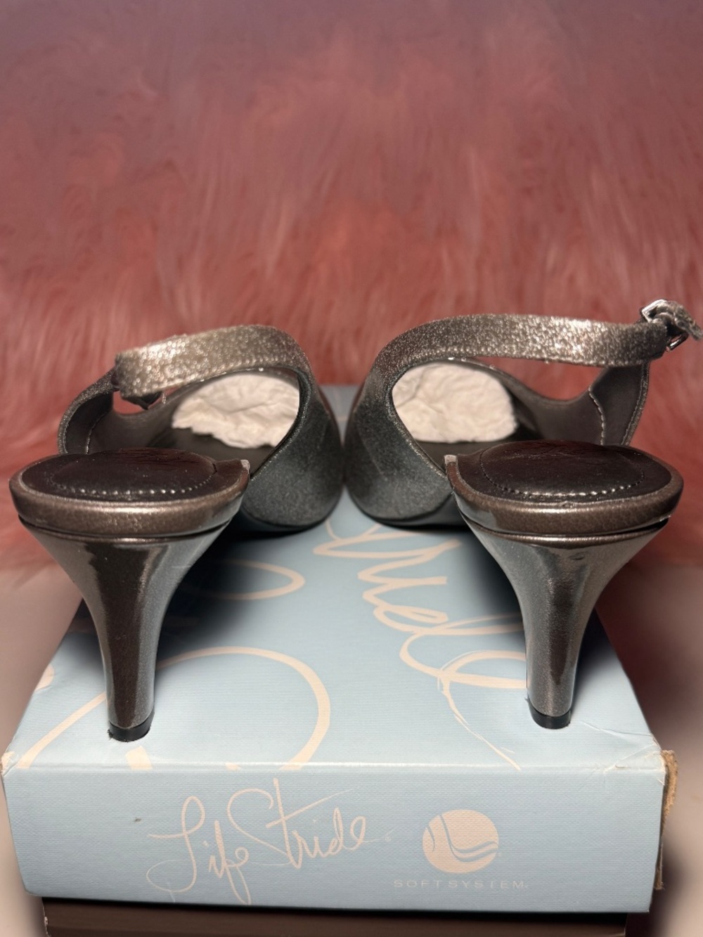 Heels - Picture 2 of 7
